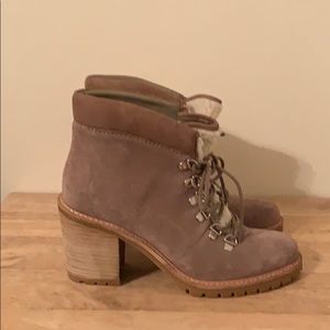 NIB Dolce Vita Post Faux Shearling Hiking Boot